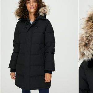 Aritizia TNA goose down jacket